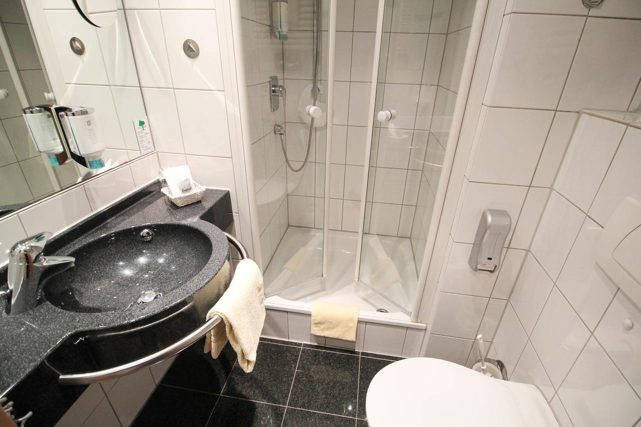 Hotel National Duesseldorf Экстерьер фото