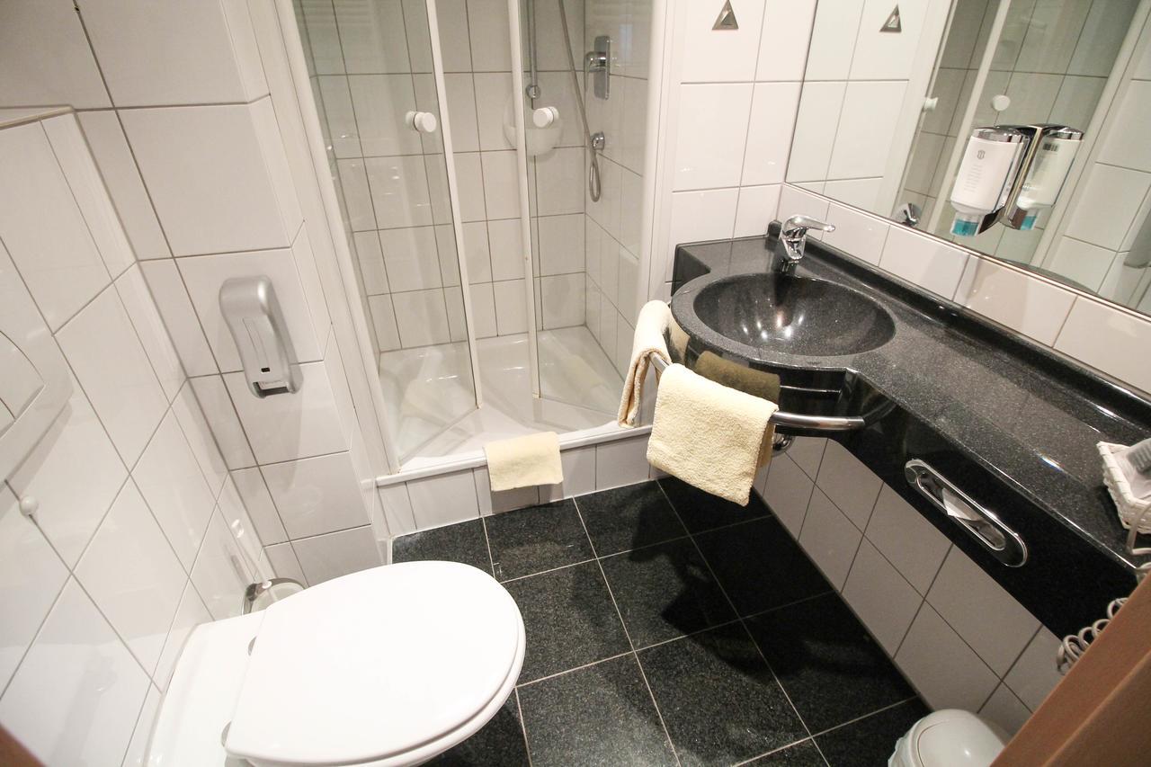 Hotel National Duesseldorf Экстерьер фото